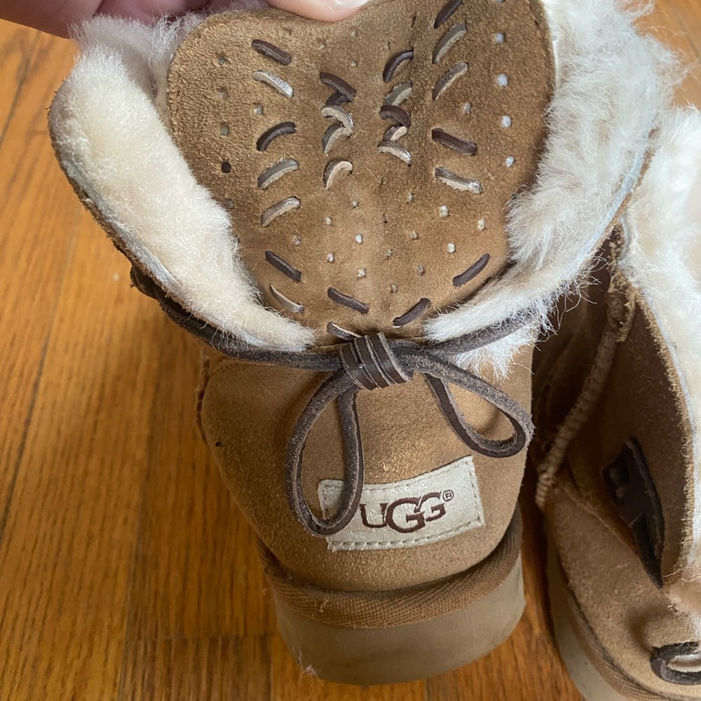 Used UGG boots
